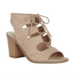NWTO Chunky heels